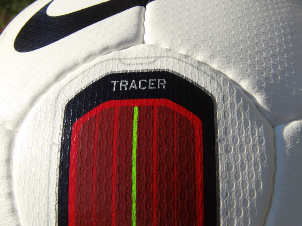 Nike Total 90 Tracer