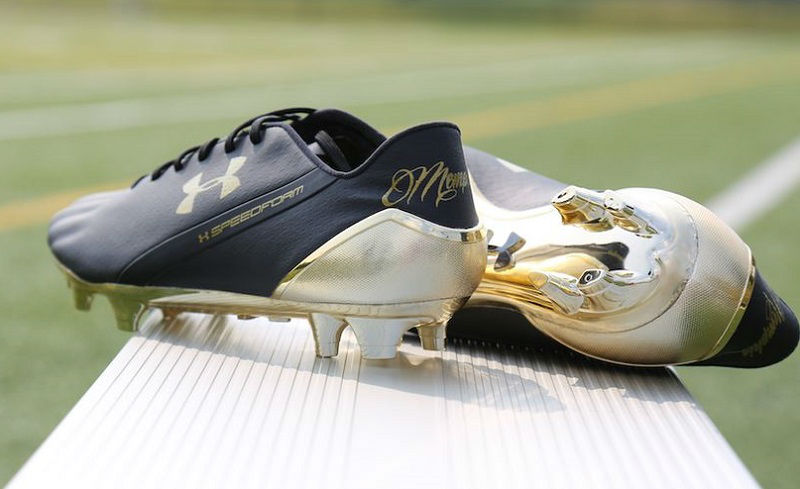 memphis depay cleats