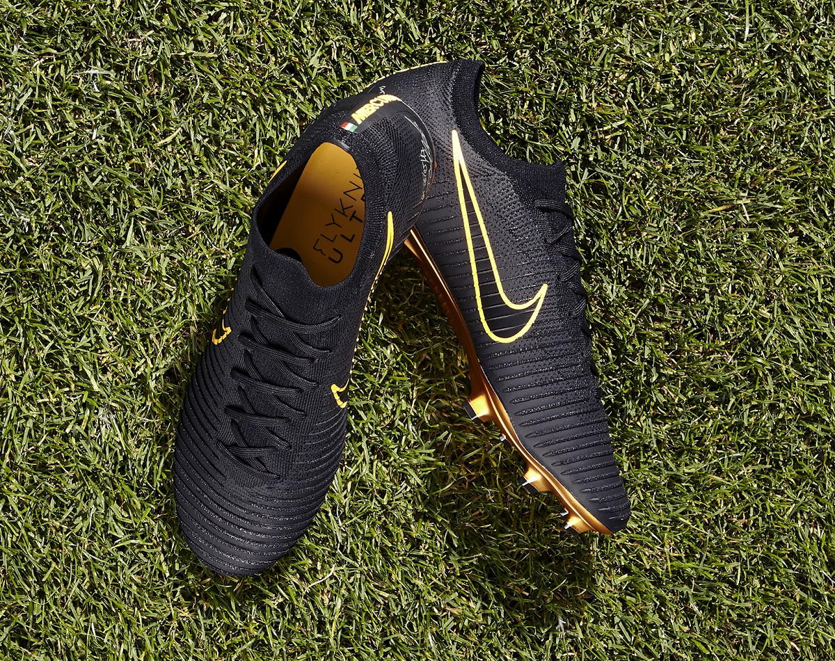 nike mercurial vapor wit