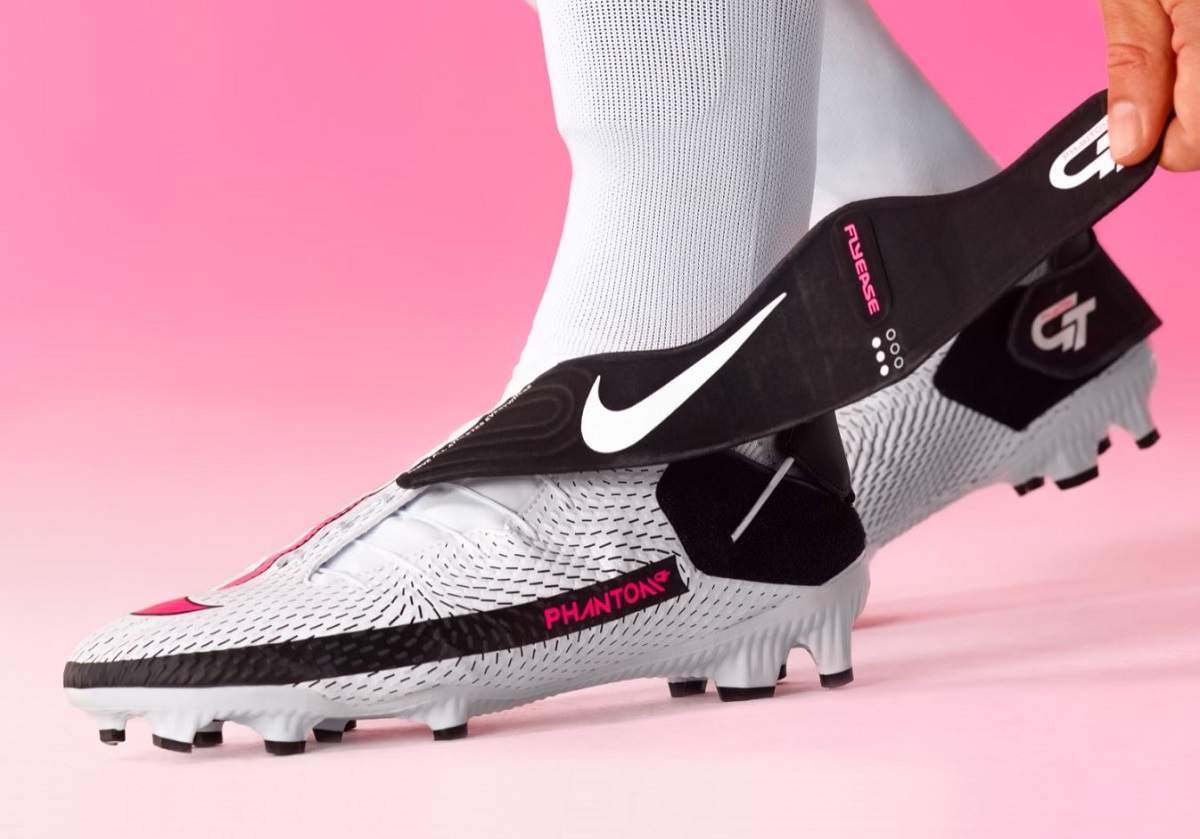 Nike Phantom GT FlyEase | Soccer Cleats 101