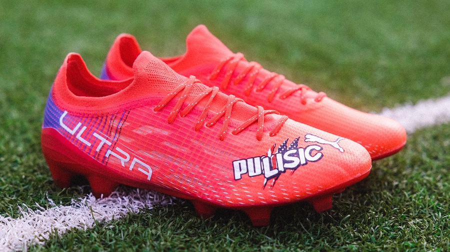 Christian Pulisic joins PUMA, Set To Wear Ultra 1.3 | Soccer Cleats 101